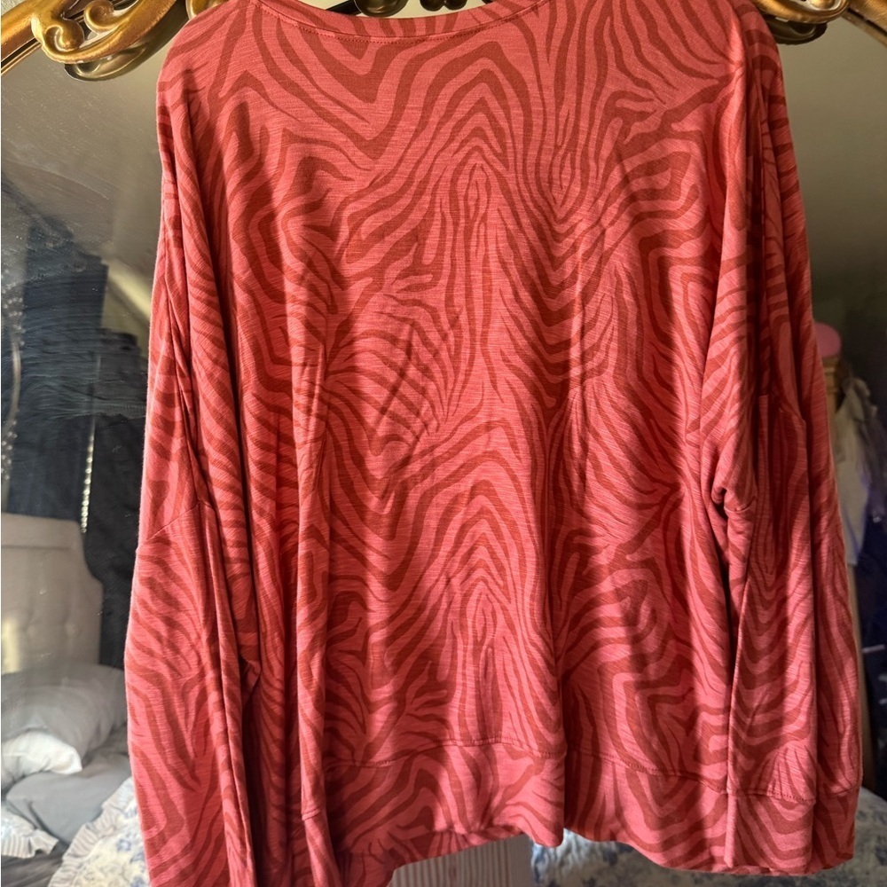 Honeydew Intimates coral Zebra Pattern Sweatshirt - Picture 2 of 7